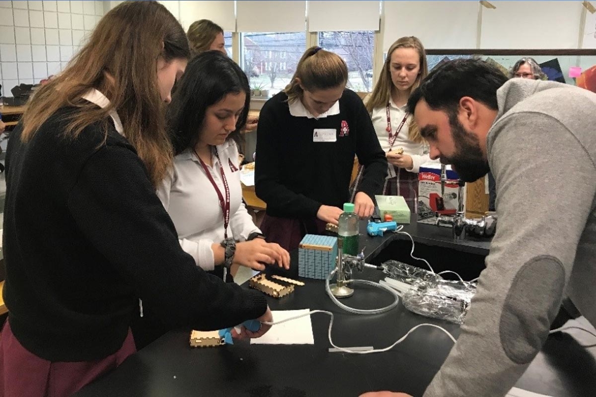 students working on an engineering project